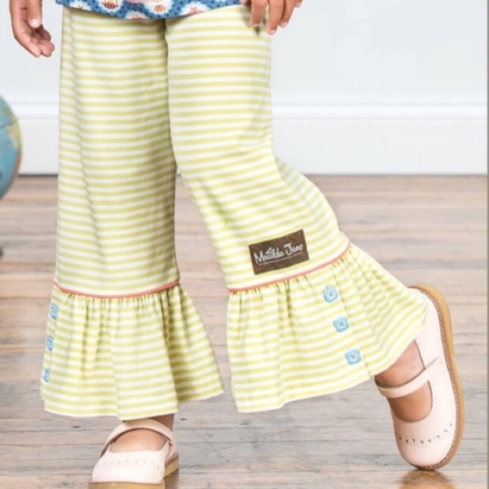 Matilda Janes Green and White Cropped Pants size 2